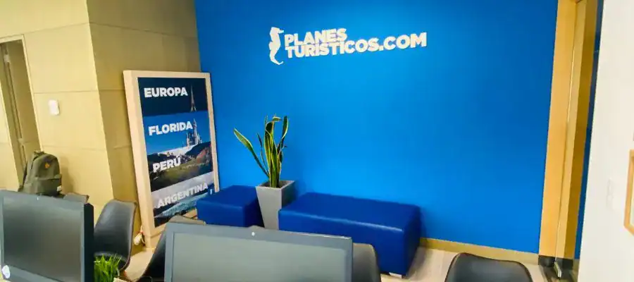 Oficina PlanesTuristicos.com en Medellín Ciudad del Río
